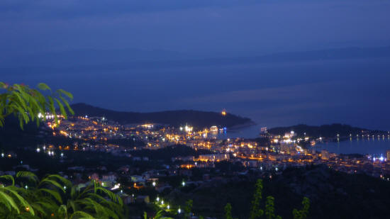 Het uitzicht bij restaurant Panorama, kijkend naar Makarska.