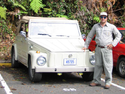 ONZE MAN! Alonso Arburola van Alajuela Tropical Hostel