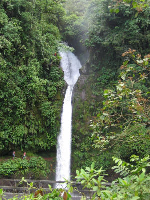 Waterval dichtbij Poas