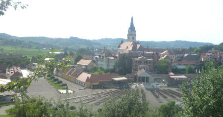 Totaal verlaten buitenkerk