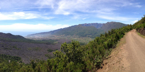 Uitzicht richting de Caldera